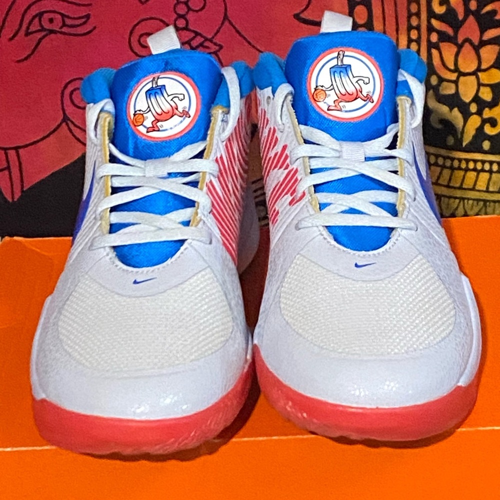 NIB Nike Air Zoom Rocket Pop Sneakers